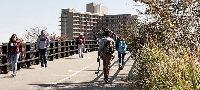 campus photo with students